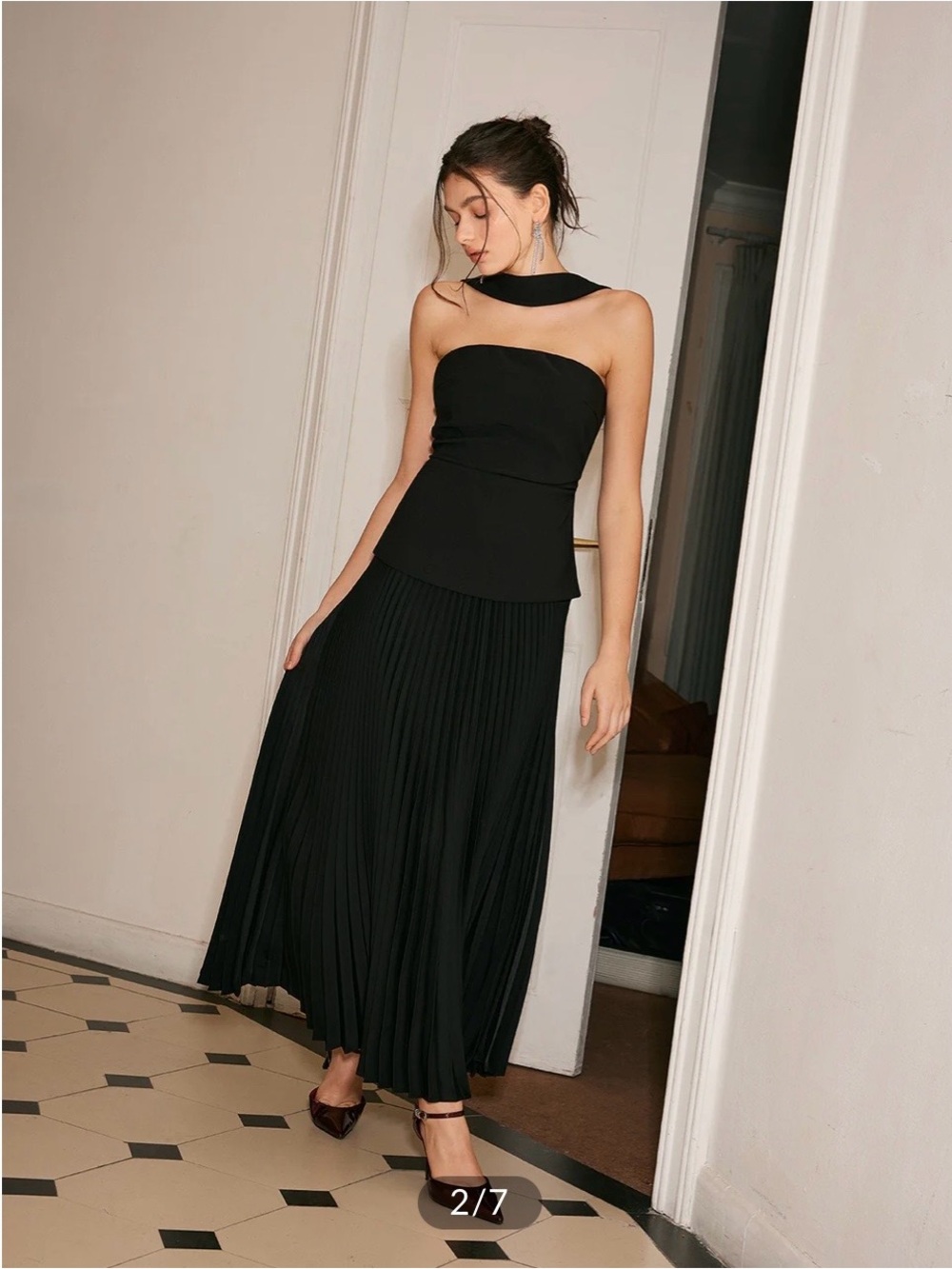 Choker Design Pleated Panel Dress Size S - Picture 3 of 8